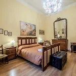Casa Esvael - Historic In Center 3*