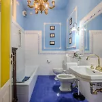Casa Esvael - Historic In Center 3* Verona