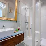 Casa Esvael - Historic In Center 3* Verona