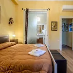 Casa Esvael - Historic In Center 3* Verona