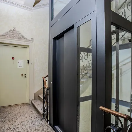 Casa Esvael - Historic In Center 3* 维罗纳